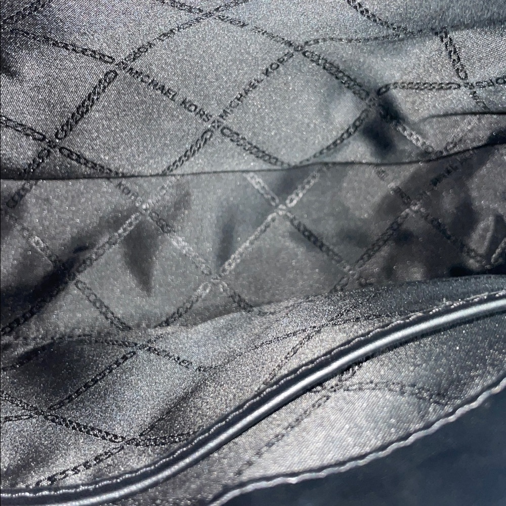 Michael Kors ‘Bleecker’ Satchel - Picture 13 of 16